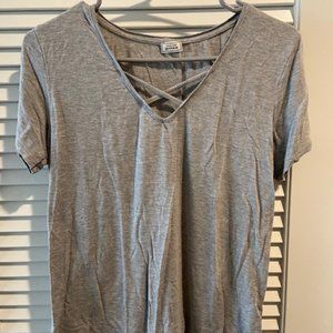 Grey tshirt